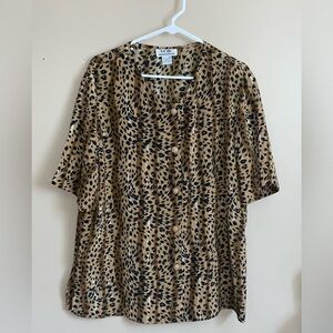 Voir women’s VINTAGE Leopard Print Button-Up Blouse shirt size XL
